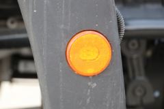 青岛解放 JH6重卡 领航版 400马力 8X4 9.5米仓栅式载货车(国六)(CA5310CCYP25K15L7T4E6A80)