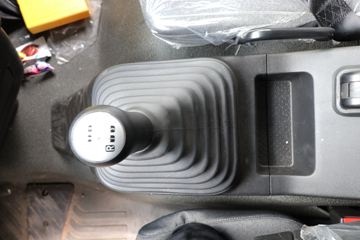 �������ó� ���KR 260���� 6X2 7.2�ײ�դʽ�ػ���(����)ͼƬ