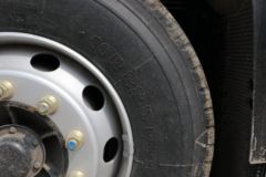 东风商用车 天锦KR 260马力 6X2 7.2米仓栅式载货车(国六)(DFH5250CCYE)
