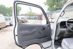 金杯 大海狮L 2016款 领航型 163马力 2.7L商务车 金杯 大海狮L 2016款 领航型 163马力 2.7L商务车