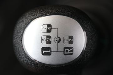 �������ó� ����KL�ؿ� 465���� 4X2ǣ����(����)ͼƬ