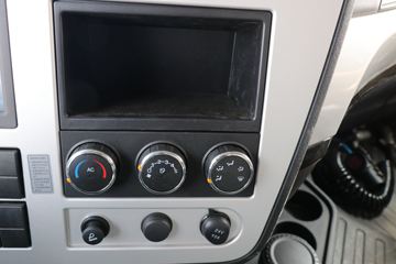 �������ó� ����KL�ؿ� 465���� 4X2ǣ����(����)ͼƬ