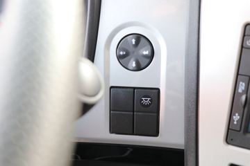 �������ó� ����KL�ؿ� 465���� 4X2ǣ����(����)ͼƬ