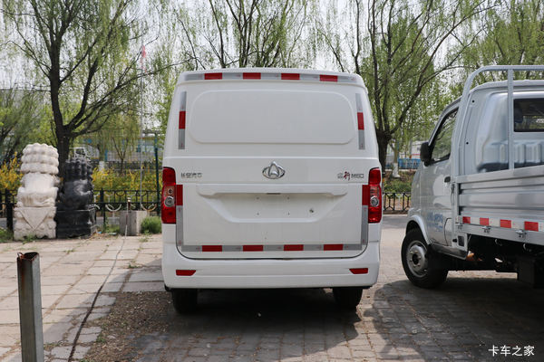 优惠0.8万 北京市长安睿行M60VAN/轻客系列超值促销