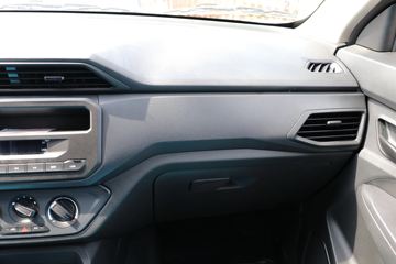 ���� ���S 2019�� ����S������ 99���� ���� 1.5L��ճ�(����)ͼƬ