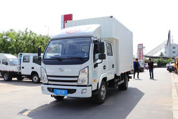 跃进 福运X100-28 102马力 2.635米双排厢式轻卡(SH5042XXYKBDBNS)