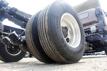 ��� J6F 160���� 4X2 4.16�׵�����ʽ�Ῠ(����)ͼƬ