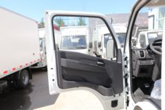 跃进 福星S80 1.5L 113马力 汽油 2.65米双排栏板小卡(SH1033PEGCNS1)