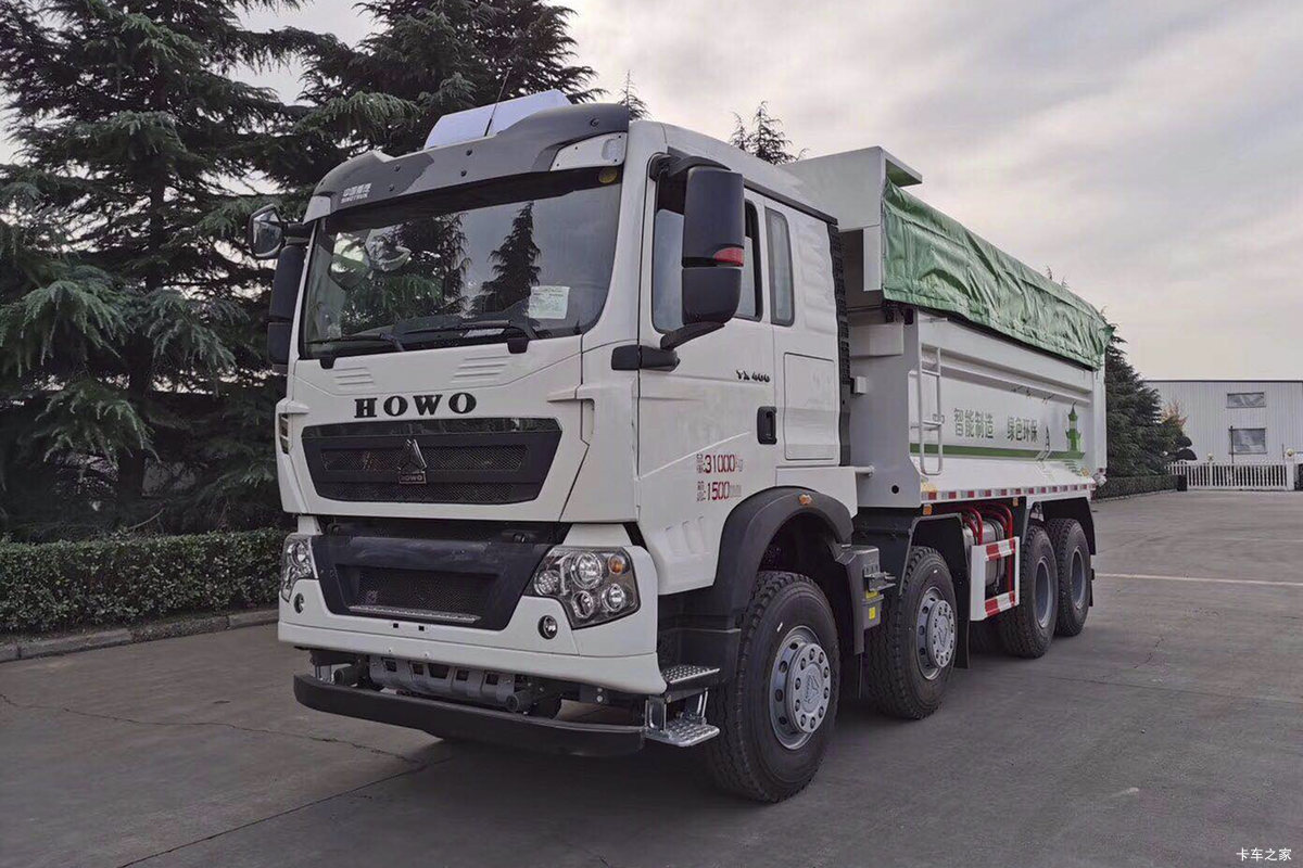 中国重汽HOWO TX 340马力 8X4 5.6米自卸车