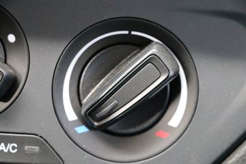 ���� ���S 2019�� ����S������ 99���� ���� 1.5L��ճ�(����)ͼƬ