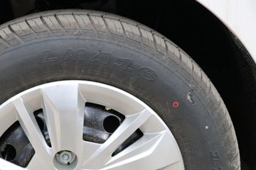 ���� ���S 2019�� ����S������ 99���� ���� 1.5L��ճ�(����)ͼƬ