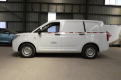 五菱 宏光PLUS 2019款 147马力 2座1.5L 厢式运输车(国六)