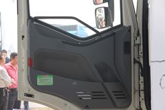 一汽解放 J6L中卡 140马力 4X2 6.8米厢式载货车(新道依茨)(CA1160P62K1L4E4)