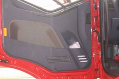 一汽解放 J6M 260马力 6X4 随车吊(CA5250QSYP63K1L5T1E4)