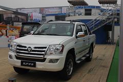 2012款福田 萨普Z5 征服者 2.8L柴油 双排皮卡 2012款福田 萨普Z5 征服者 2.8L柴油 双排皮卡