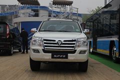 2012款福田 萨普Z5 征服者 2.8L柴油 双排皮卡 2012款福田 萨普Z5 征服者 2.8L柴油 双排皮卡