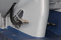 红岩 杰狮S100重卡 480马力 6X4 牵引车(上菲红C13)(CQ4255HXG334) 红岩 杰狮S100重卡 480马力 6X4 牵引车(上菲红C13)(CQ4255HXG334)