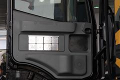 红岩 杰狮S100重卡 480马力 6X4 牵引车(上菲红C13)(CQ4255HXG334) 红岩 杰狮S100重卡 480马力 6X4 牵引车(上菲红C13)(CQ4255HXG334)