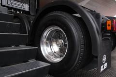 红岩 杰狮S100重卡 480马力 6X4 牵引车(上菲红C13)(CQ4255HXG334) 红岩 杰狮S100重卡 480马力 6X4 牵引车(上菲红C13)(CQ4255HXG334)