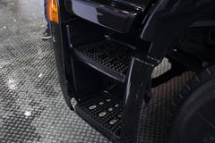 红岩 杰狮S100重卡 480马力 6X4 牵引车(上菲红C13)(CQ4255HXG334) 红岩 杰狮S100重卡 480马力 6X4 牵引车(上菲红C13)(CQ4255HXG334)