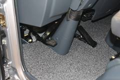 一汽通用 F330速豹 豪华型 150马力 3860轴距单排轻卡底盘(CA1063PK45l3E1)