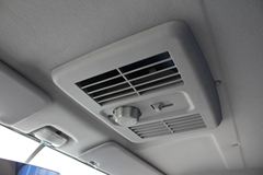 江铃凯锐 116马力 4米单排厢式轻卡(宽体)