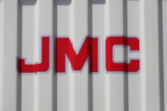 江铃 顺达窄体 116马力 4.21米单排厢式轻卡(JX5044XXYXGQ2)