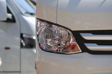 ���� ����M2 1.5L 116���� ���� 3.1��˫����ʽ΢��(����)ͼƬ