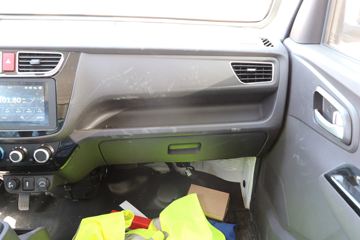 ���� ����M2 1.5L 116���� ���� 3.1��˫����ʽ΢��(����)ͼƬ
