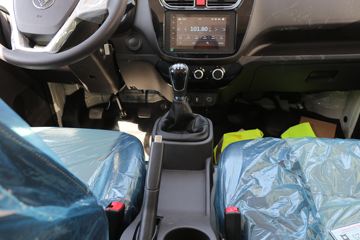 ���� ����M2 1.5L 116���� ���� 3.1��˫����ʽ΢��(����)ͼƬ