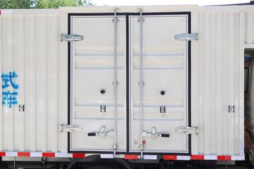 ���� ����M2 1.5L 116���� ���� 3.1��˫����ʽ΢��(����)ͼƬ