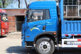 龙V&nbsp;载货车外观                                                图片