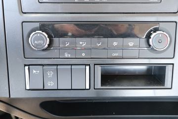 �ൺ��� ��V�п� 2.0�� 220���� 4X2 6.75�������ػ���(���)(����)(CA1168PK15L2E6A80)ͼƬ