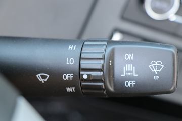 �ൺ��� ��V�п� 2.0�� 220���� 4X2 6.75�������ػ���(���)(����)(CA1168PK15L2E6A80)ͼƬ