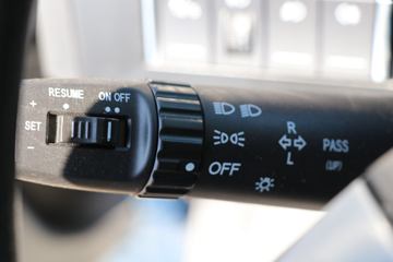 �ൺ��� ��V�п� 2.0�� 220���� 4X2 6.75�������ػ���(���)(����)(CA1168PK15L2E6A80)ͼƬ