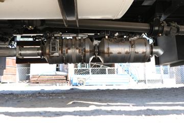 �ൺ��� ��V�п� 2.0�� 220���� 4X2 6.75�������ػ���(���)(����)(CA1168PK15L2E6A80)ͼƬ