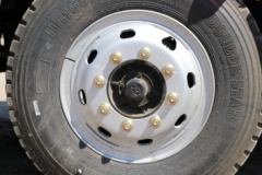青岛解放 龙V中卡 2.0版 220马力 4X2 6.75米栏板载货车(大柴)(国六)(CA1168PK15L2E6A80)