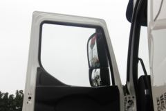 东风柳汽 乘龙H5中卡 220马力 4X2 9.7米厢式载货车(LZ5182XXYM5AB)