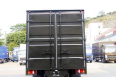 中国重汽HOWO 统帅 130马力 4.15米单排厢式轻卡(ZZ5047XXYF341CE145A)