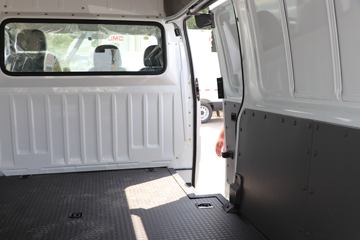 �������� ��˳ 116���� 3�� 2.8T���� �ж���ջ���(����)ͼƬ