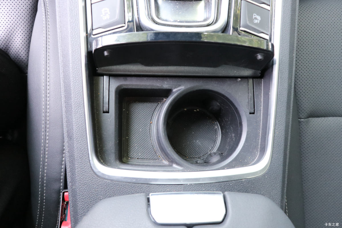 ���� ��9 2019�� ����� 2.0T���� 220���� 8���Զ� ���� ˫��SUV������Ƥ����ʻ��                                               