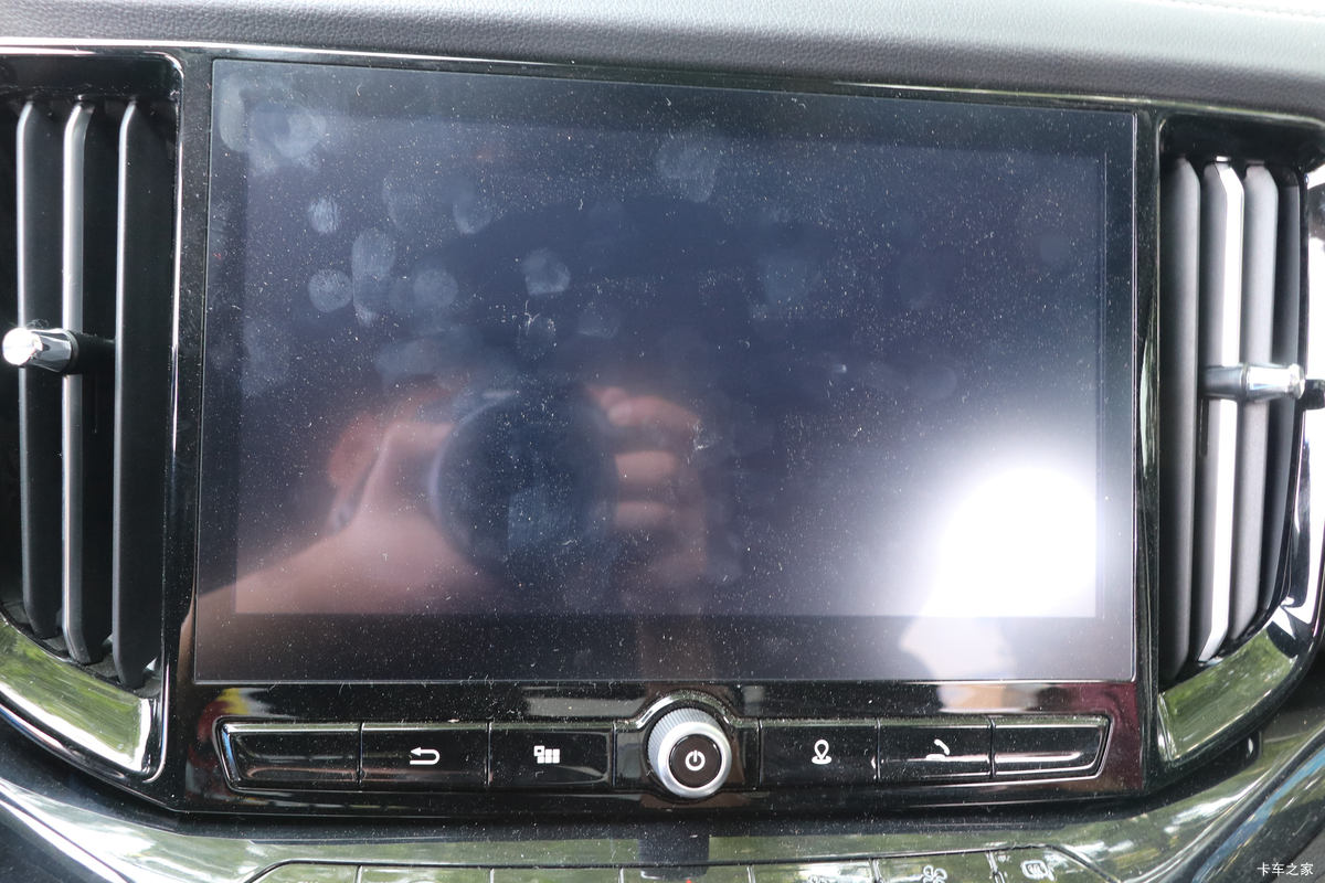 ���� ��9 2019�� ����� 2.0T���� 220���� 8���Զ� ���� ˫��SUV������Ƥ����ʻ��                                               