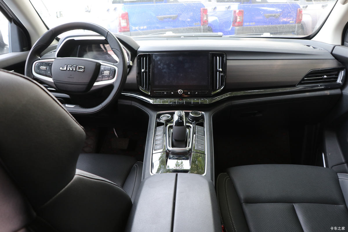 ���� ��9 2019�� ����� 2.0T���� 220���� 8���Զ� ���� ˫��SUV������Ƥ����ʻ��                                               