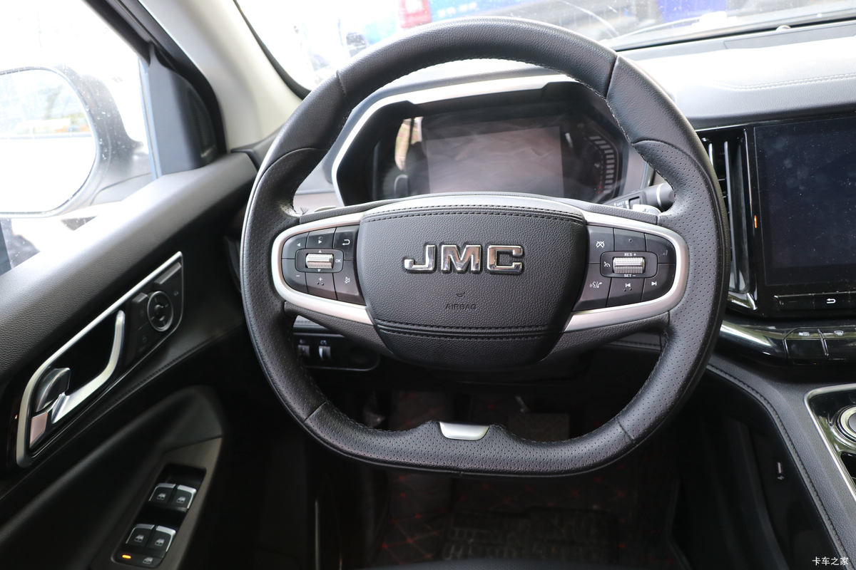 ���� ��9 2019�� ����� 2.0T���� 220���� 8���Զ� ���� ˫��SUV������Ƥ����ʻ��                                               