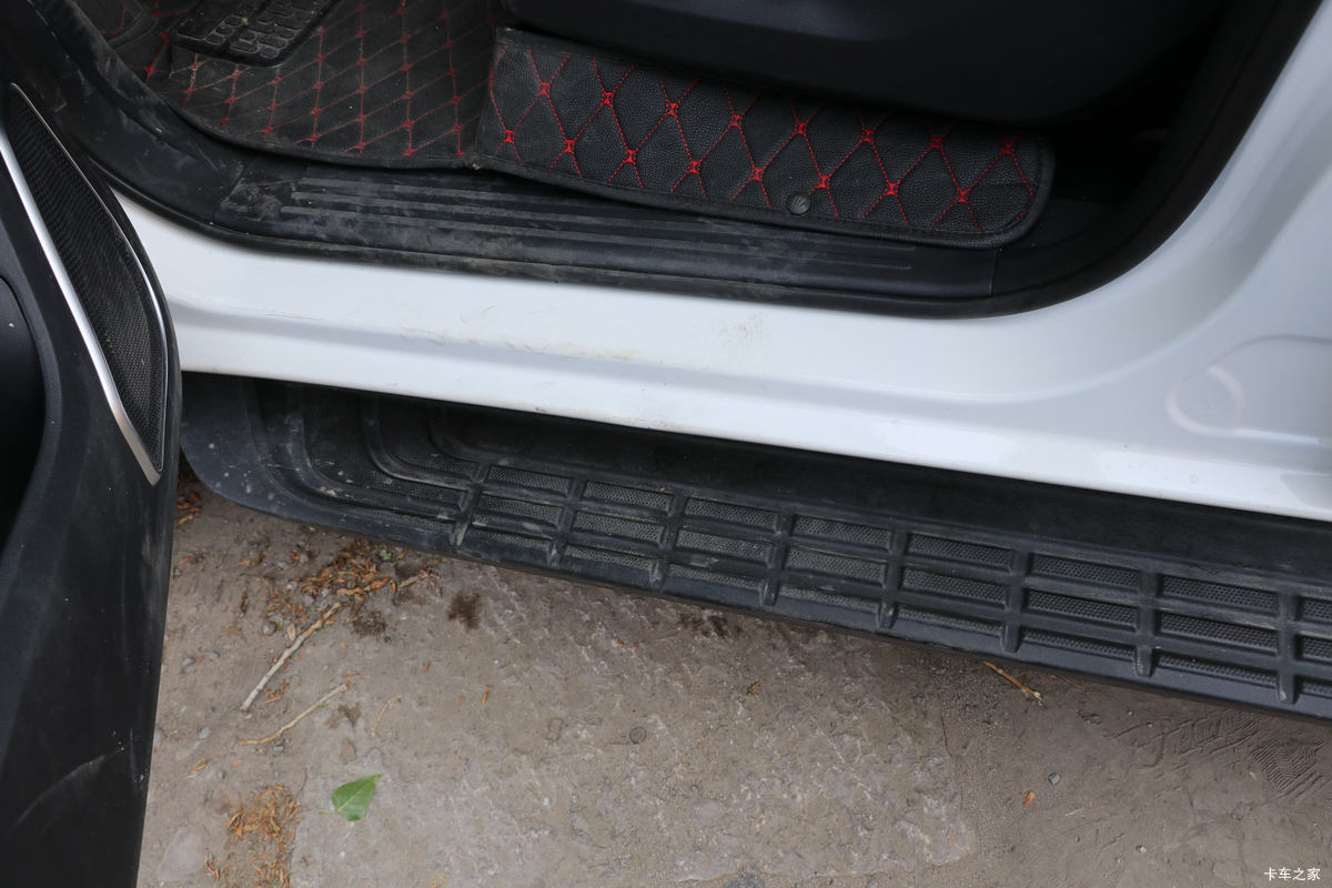 ���� ��9 2019�� ����� 2.0T���� 220���� 8���Զ� ���� ˫��SUV������Ƥ����ʻ��                                               