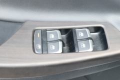 江铃 域虎9 2019款 至尊版 2.0T汽油 220马力 8挡自动 四驱 双排SUV级智能皮卡 江铃 域虎9 2019款 至尊版 2.0T汽油 220马力 8挡自动 四驱 双排SUV级智能皮卡