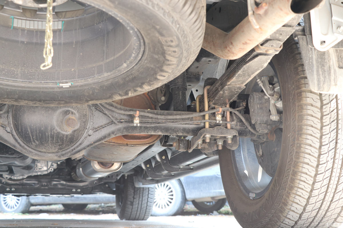 ���� ��9 2019�� ����� 2.0T���� 220���� 8���Զ� ���� ˫��SUV������Ƥ������                                                