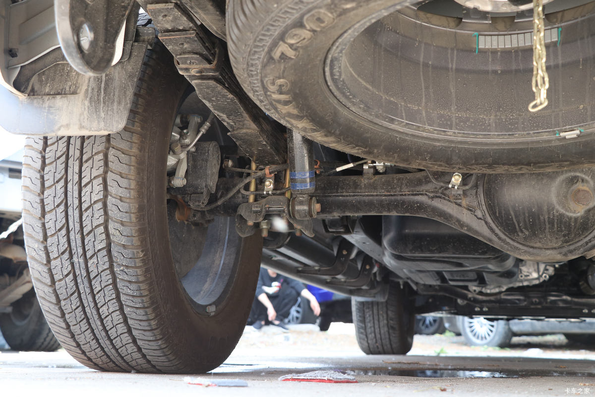 ���� ��9 2019�� ����� 2.0T���� 220���� 8���Զ� ���� ˫��SUV������Ƥ������                                                