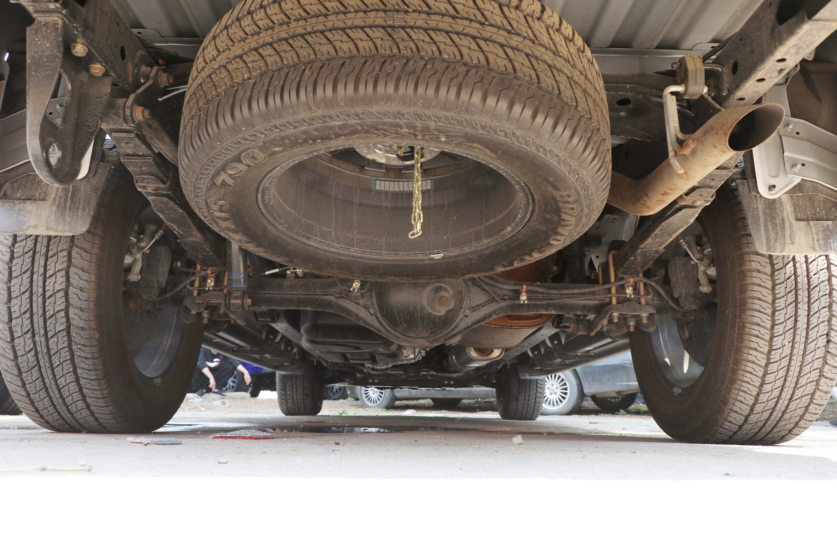 ���� ��9 2019�� ����� 2.0T���� 220���� 8���Զ� ���� ˫��SUV������Ƥ������                                                