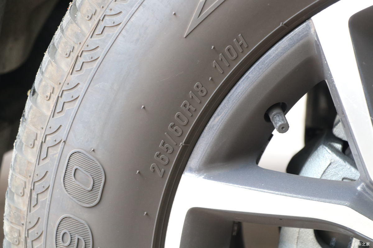 ���� ��9 2019�� ����� 2.0T���� 220���� 8���Զ� ���� ˫��SUV������Ƥ������                                                